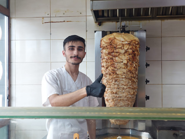 София център, бул. „Княгиня Мария Луиза“ 89, 1202 София