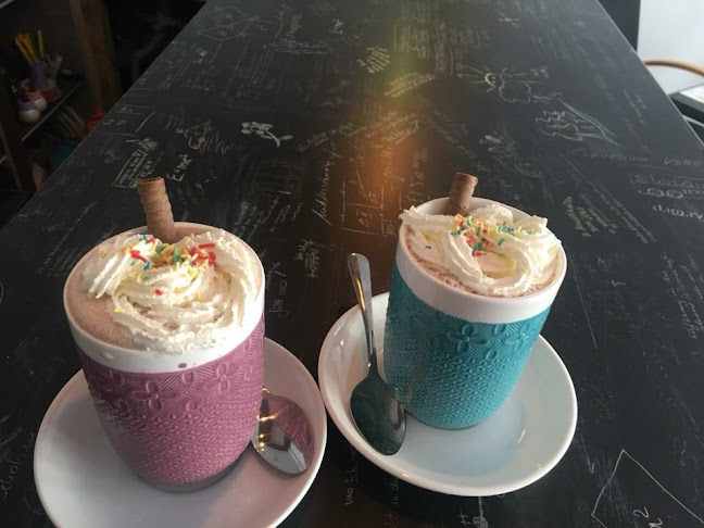 кафе - сладкарница "Lorein" - Гастрономия и хотелиерство