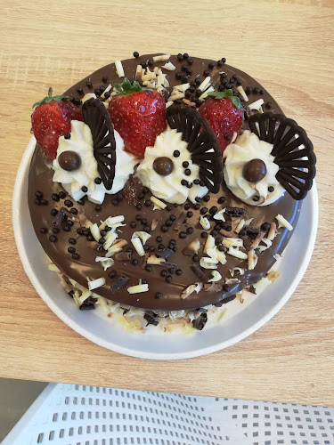 Mercho's Pizza & Grill / Pastry & Coffee - Гастрономия и хотелиерство