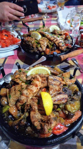 ж.к. Хъшове, ул. „Муткурова“ 60, 7000 Русе