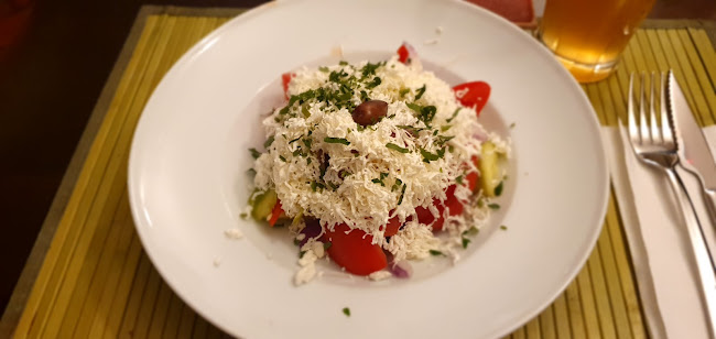 Opinii despre Ейл Хаус Център în София - Гастрономия и хотелиерство