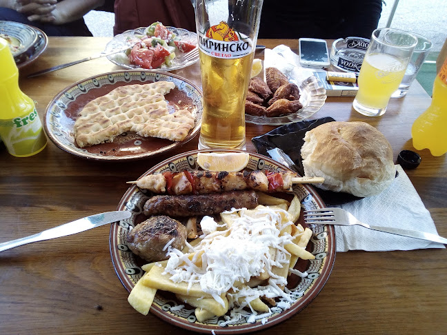 Кабаците - Гастрономия и хотелиерство