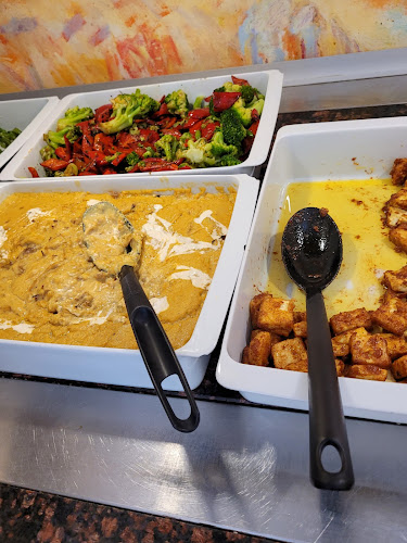 София център, ул. „Цар Симеон“ 72, 1202 София