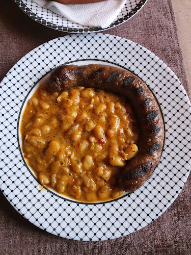 Бар-грил При Нелката - Гастрономия и хотелиерство