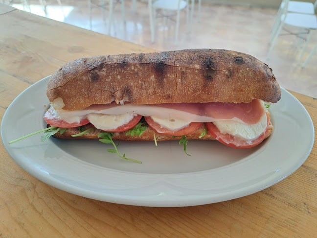 Comentarii opinii despre Заведение за бързо хранене Мастър