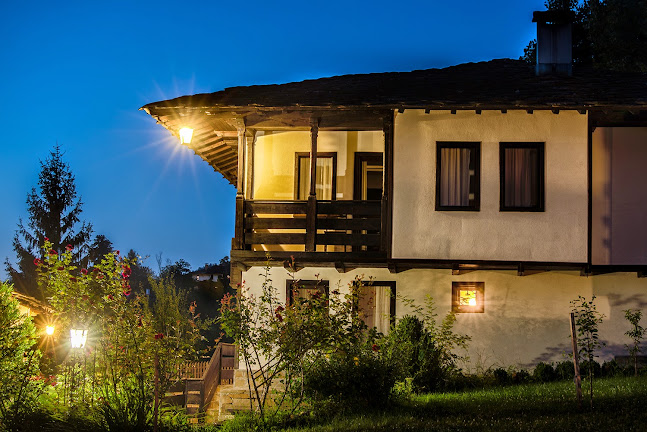 5524, Боженци