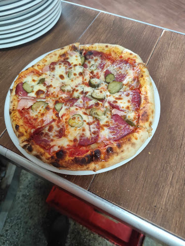 Opinii despre Пица, Бургери, Скара în София - Гастрономия и хотелиерство