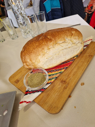 Пчелина - Гастрономия и хотелиерство