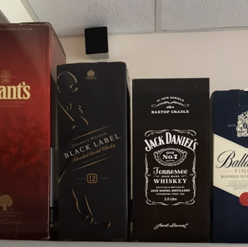 Opinii despre МАГАЗИНИ VSDRINKS Ул. Слатинска 92 în София - Гастрономия и хотелиерство