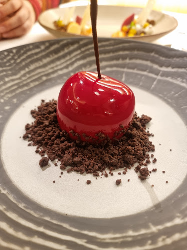 София център, бул. „Цар Освободител“ 8A, 1000 София