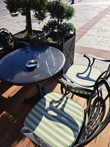 Opinii despre Кафене „Бакарди 2“ în Кърджали - Гастрономия и хотелиерство