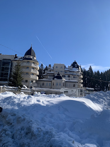 Wine & Dine Seasons Restaurant