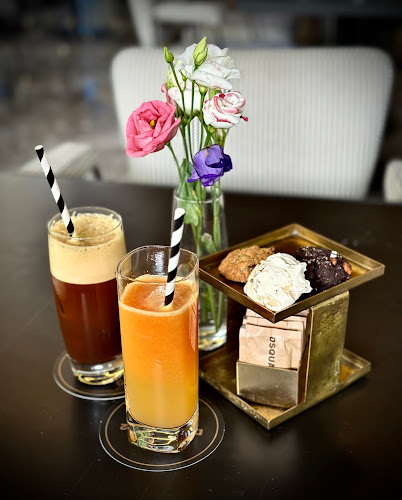 Opinii despre DSQUARED2 Cocktails & Lounge în София - Гастрономия и хотелиерство