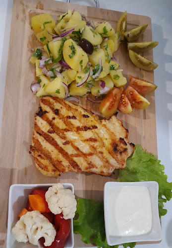 Comentarii opinii despre Семеен хотел и | Ресторант "Дани Бел"