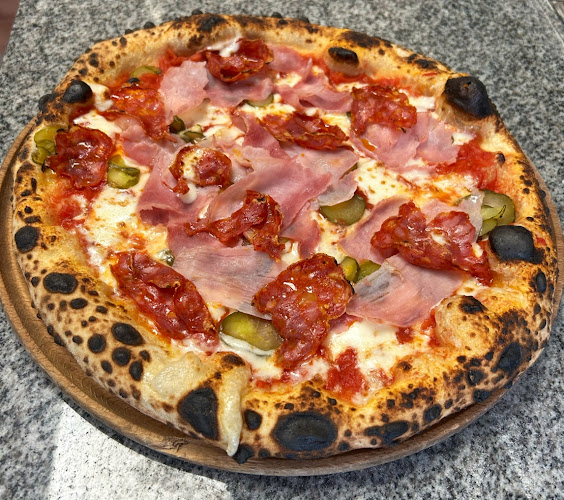 Pizza Locale - Гастрономия и хотелиерство