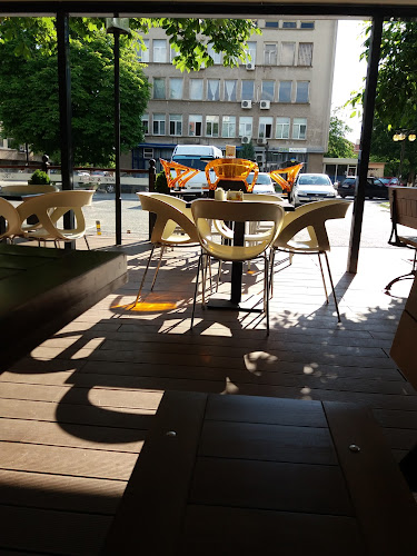 Bar & Grill The Peach - Гастрономия и хотелиерство