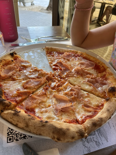 София център, бул. „Княз Александър Дондуков" 18, 1000 София