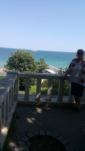 Морско казино - Гастрономия и хотелиерство