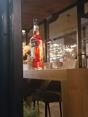 Comentarii opinii despre Hello Cafe