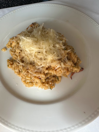 ж.к. Изток, ул. „Николай Хайтов“ 12, 1113 София