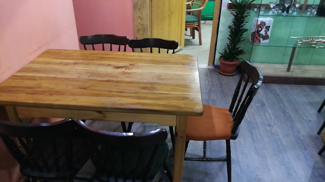 Никола Въжаров, ул. „Антим I-ви“ 13-15, 2500 Кюстендил