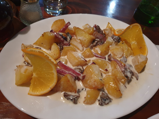 Ресторант Емали - Гастрономия и хотелиерство