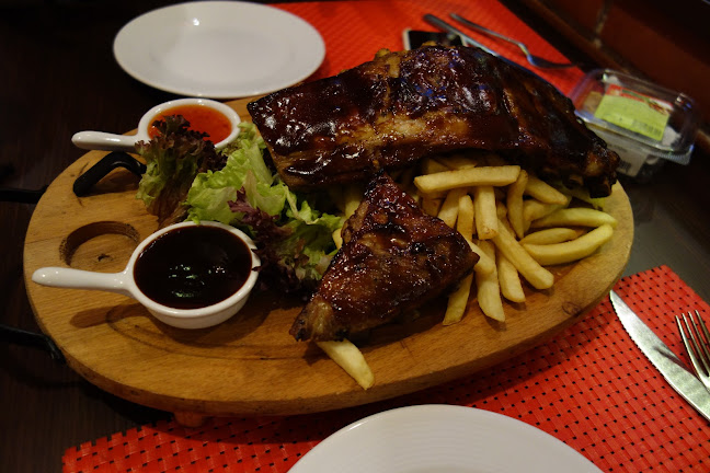 Opinii despre Куинс пъб Банско în Банско - Гастрономия и хотелиерство