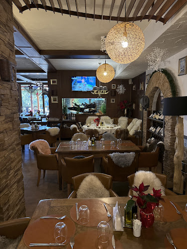 Comentarii opinii despre Gloria Mar Pamporovo