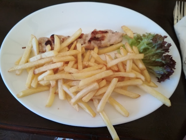 Хепи хаус - Гастрономия и хотелиерство