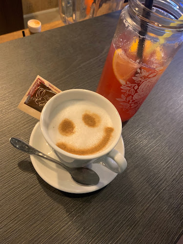 Comentarii opinii despre Knockout Cafe-Bar