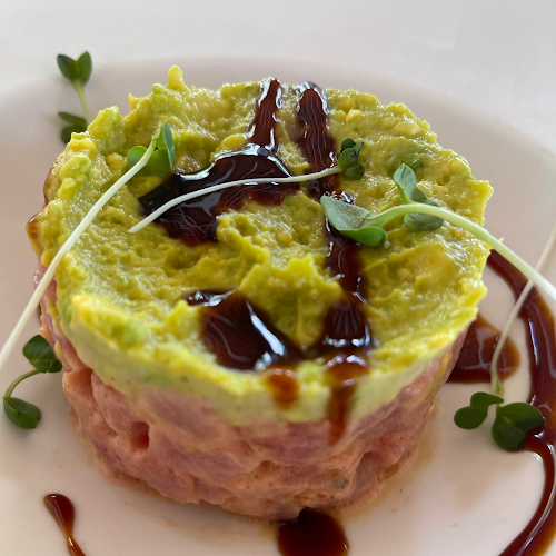 Fish Restaurant Levant Beach - Елените