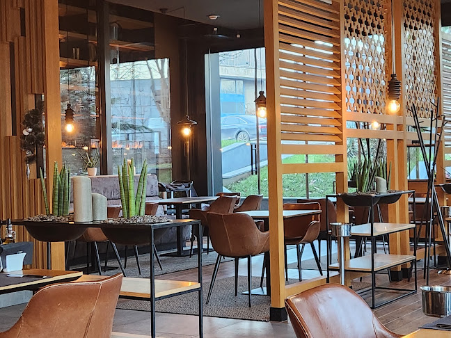 101 Bar & Dinner - Гастрономия и хотелиерство