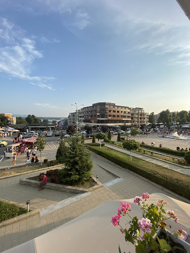 Център, 8180 Приморско