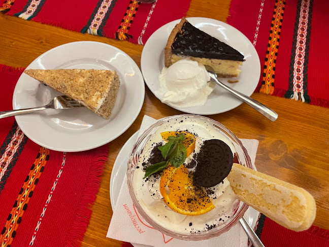 Хаджидрагановите къщи - Гастрономия и хотелиерство