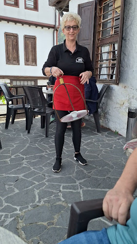 ул. „Ахрида“ 43, 4980 Златоград