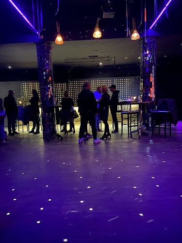 Tell Me Bar - Гастрономия и хотелиерство