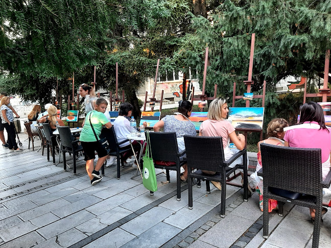 СНЕКБАР БОХЕМИ - Гастрономия и хотелиерство