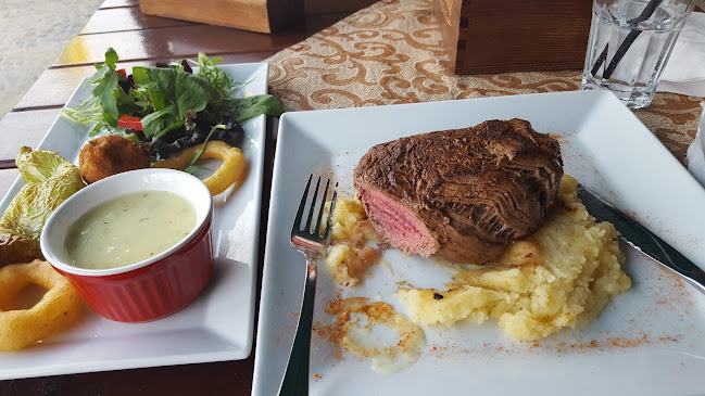 Comentarii opinii despre Ресторант и Бар " Хавай"