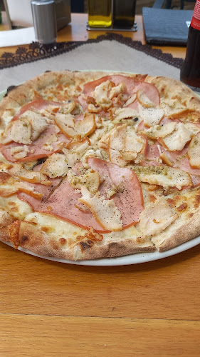 Opinii despre Его пица и грил în Велико Търново - Гастрономия и хотелиерство