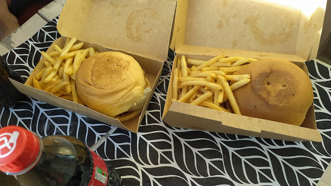 Burger House Arizona - Гастрономия и хотелиерство