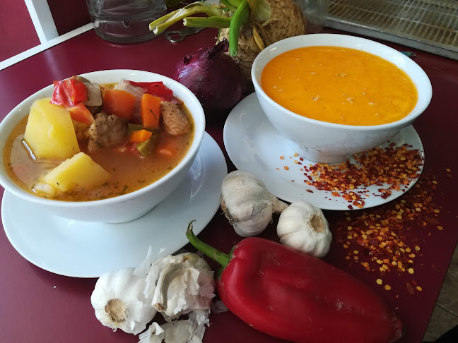 Opinii despre Заведение За Бързо Хранене ”Бързо И Вкусно” în Елин Пелин - Гастрономия и хотелиерство