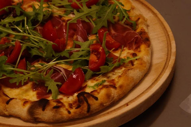 Пицария Монджибело - Гастрономия и хотелиерство