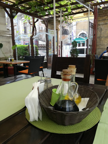 Opinii despre Ресторант "Зад Стената" în Русе - Гастрономия и хотелиерство