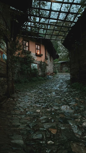 КРЪЧМА БРАТЯТА - Гастрономия и хотелиерство