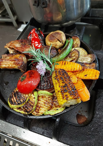 Comentarii opinii despre Бар-Грил "Приятели" / Bar&Grill "Friends"