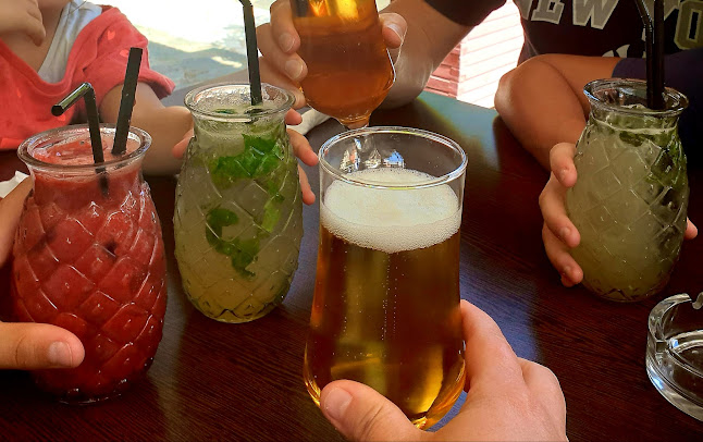 Мартини ресторант и бар - Гастрономия и хотелиерство