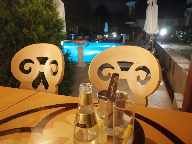 Italian Restaurant "Albero della vita" - Гастрономия и хотелиерство