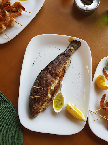 Лятна градина "Голд фиш" - Гастрономия и хотелиерство