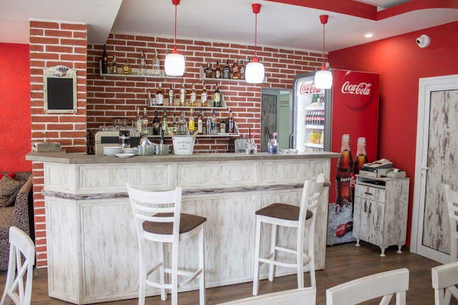 Петела бар и динър - Гастрономия и хотелиерство