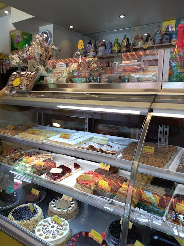 Comentarii opinii despre Сладкарница Пчела Опълченска